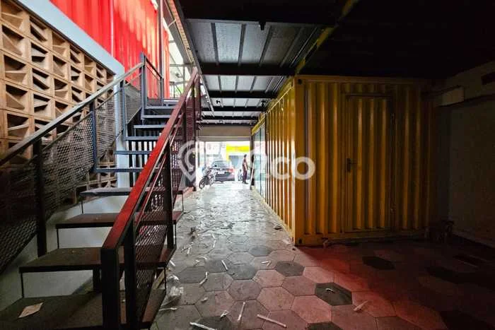 Ruko untuk disewa di Cempaka Putih punya LT 75m2 & LB 150m2 harga sewa kompetitif Ruko untuk disewa di Cempaka Putih punya LT 75m2 & LB 150m2 harga sewa kompetitif