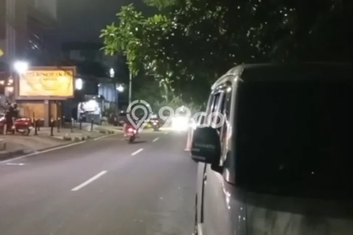 Komersial Dijual di Jakarta Barat LT 405m2 & LB 350m2 Lokasi Terbaik! Komersial Dijual di Jakarta Barat LT 405m2 & LB 350m2 Lokasi Terbaik!