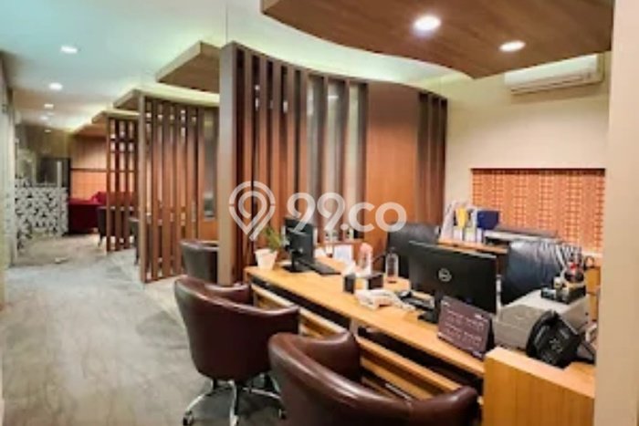 Unit Kantor disewakan di Kebayoran Baru Jakarta Selatan dengan LT 564m2 / LB 1598m2 Unit Kantor disewakan di Kebayoran Baru Jakarta Selatan dengan LT 564m2 / LB 1598m2