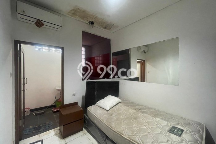 Kost Dijual di Bendungan Hilir dengan 14 KT dan Luas 290m2 Kost Dijual di Bendungan Hilir dengan 14 KT dan Luas 290m2