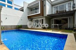 Ready to Use! Luxury House LT 540m2 Desain Modern di Cipinang Ready to Use! Luxury House LT 540m2 Desain Modern di Cipinang
