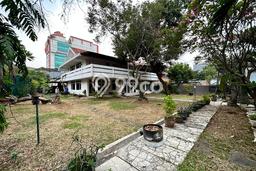 Ready to Use! Premium House LT 864m2 Desain Elegan di Rawamangun Ready to Use! Premium House LT 864m2 Desain Elegan di Rawamangun