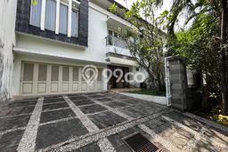 Rumah Mewah LB 400m2 Siap Huni Desain Elegan di Kalibata, Jakarta Selatan Rumah Mewah LB 400m2 Siap Huni Desain Elegan di Kalibata, Jakarta Selatan