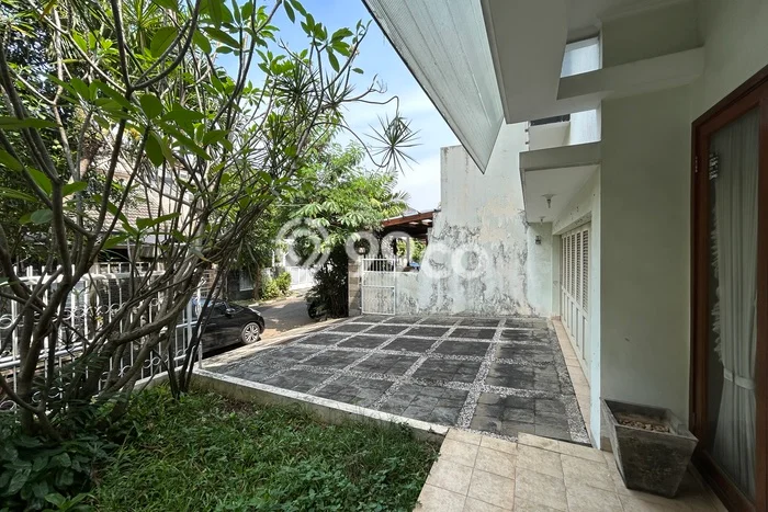 Rumah Mewah LB 400m2 Siap Huni Desain Elegan di Kalibata, Jakarta Selatan Rumah Mewah LB 400m2 Siap Huni Desain Elegan di Kalibata, Jakarta Selatan