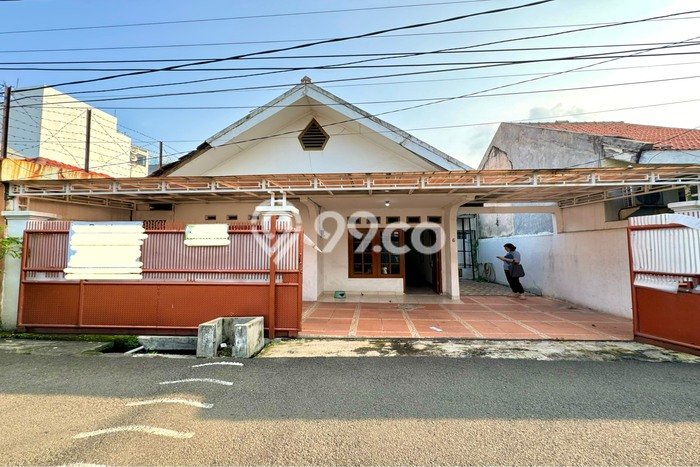 Jual Rumah Eksklusif 3 KT di Cawang, Jakarta Timur Jual Rumah Eksklusif 3 KT di Cawang, Jakarta Timur