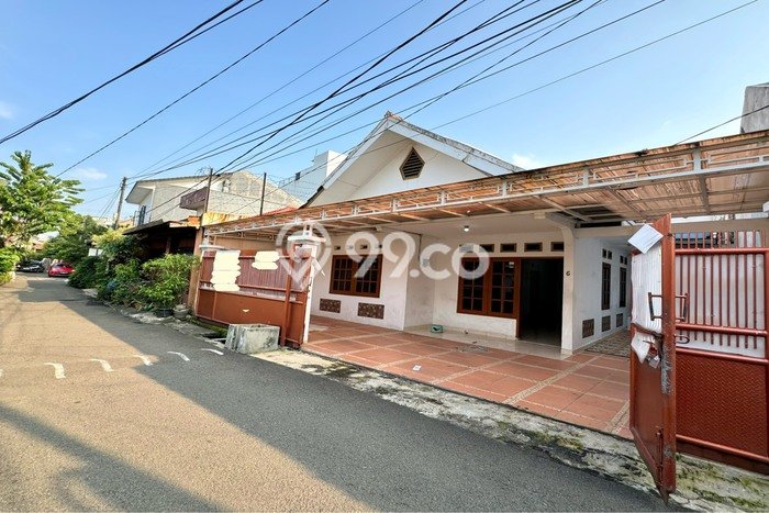 Jual Rumah Eksklusif 3 KT di Cawang, Jakarta Timur Jual Rumah Eksklusif 3 KT di Cawang, Jakarta Timur