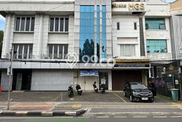 Ruko bagus disewakan di Tebet Jakarta Selatan dengan LB 250m2 harga sewa terbaik Ruko bagus disewakan di Tebet Jakarta Selatan dengan LB 250m2 harga sewa terbaik