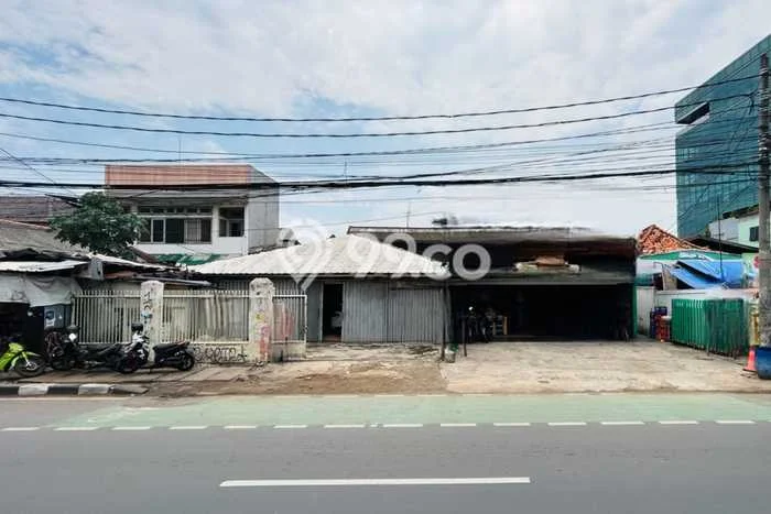 Jual Rumah Luas Megah Dengan View Eksklusif di Cawang, Jakarta Timur Jual Rumah Luas Megah Dengan View Eksklusif di Cawang, Jakarta Timur