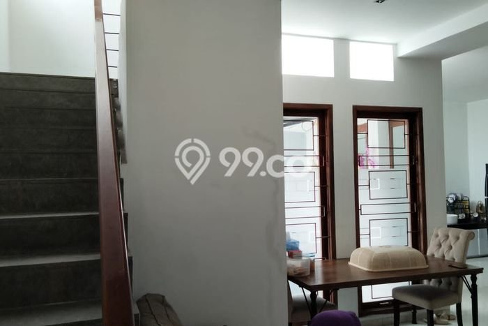 Rumah Elit LB 360m2 Siap Huni Desain Elegan di Setra Sari, Bandung Rumah Elit LB 360m2 Siap Huni Desain Elegan di Setra Sari, Bandung