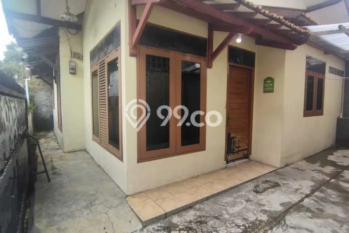 Disewakan Rumah Murah di Geger Kalong Bandung Punya 2 KT Disewakan Rumah Murah di Geger Kalong Bandung Punya 2 KT