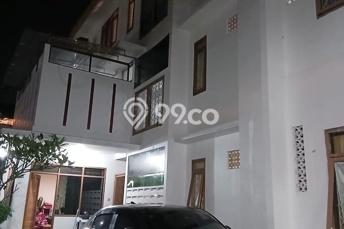 Unit Kost Dijual di Dago dengan 30 Kamar Kawasan Strategis Unit Kost Dijual di Dago dengan 30 Kamar Kawasan Strategis