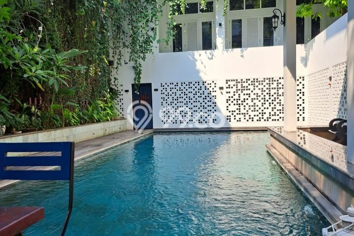 Rumah Elit Modern Tanpa Renovasi di Kemanggisan Jakarta Barat Rumah Elit Modern Tanpa Renovasi di Kemanggisan Jakarta Barat