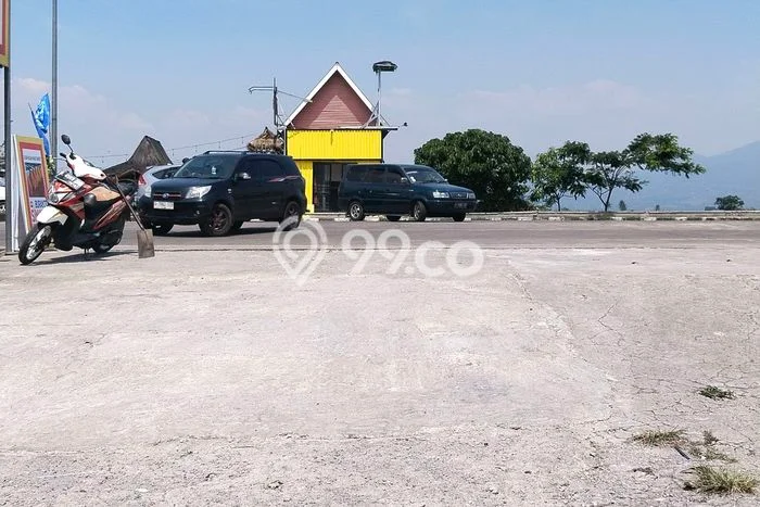 Unit Komersial Paling Strategis di Soreang Bandung dengan LB 70m2 Unit Komersial Paling Strategis di Soreang Bandung dengan LB 70m2
