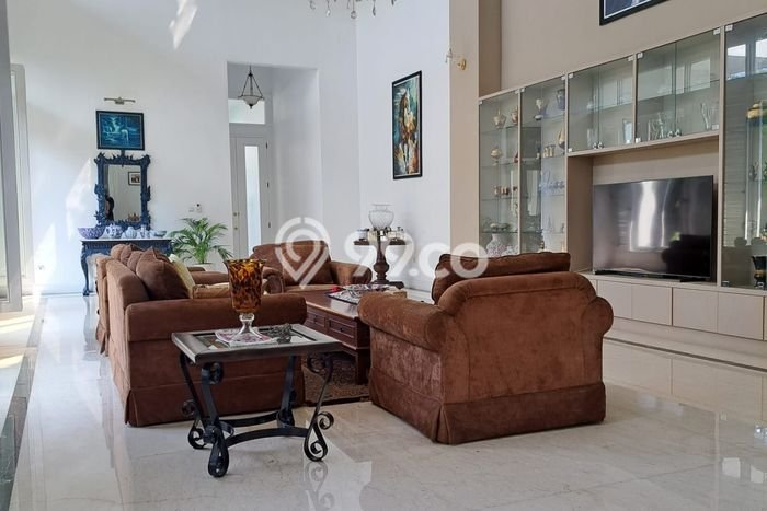 Rumah Elit Modern Tanpa Renovasi di Kemanggisan Jakarta Barat Rumah Elit Modern Tanpa Renovasi di Kemanggisan Jakarta Barat