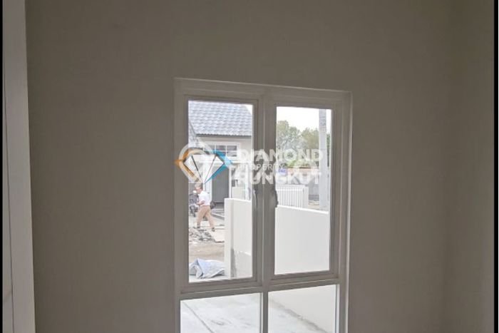 Rumah Minimalis LT 32m2m² Terawat di Kompleks Perumahan Waru, Sidoarjo Rumah Minimalis LT 32m2m² Terawat di Kompleks Perumahan Waru, Sidoarjo