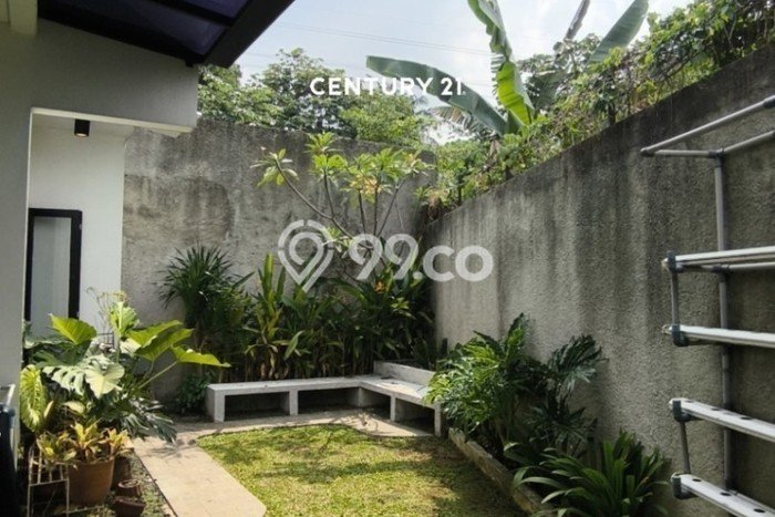 For Sale Rumah 4 Kamar Lokasi Strategis Nyaman dan Strategis di Ciputat For Sale Rumah 4 Kamar Lokasi Strategis Nyaman dan Strategis di Ciputat