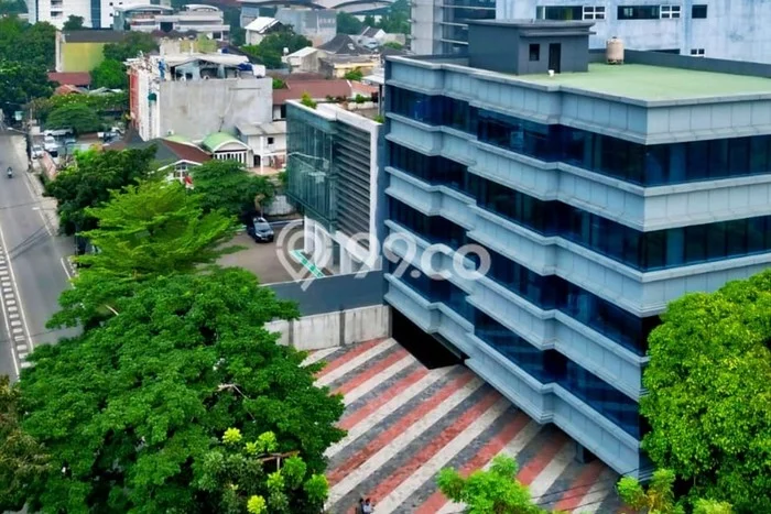 Ruko Bagus LT 875m2 LB 2750m2 Dijual di Kebayoran Baru Jakarta Selatan Ruko Bagus LT 875m2 LB 2750m2 Dijual di Kebayoran Baru Jakarta Selatan