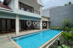 Hunian Modern Disewakan 4 Kamar di Kebayoran Baru Boleh Nego Hunian Modern Disewakan 4 Kamar di Kebayoran Baru Boleh Nego