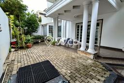Ready to Use! Luxury House LT 509m2 Desain Elegan di Kuningan Ready to Use! Luxury House LT 509m2 Desain Elegan di Kuningan