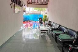 Hunian Mewah Siap Huni LT 220m2 di Kebayoran Baru, Jakarta Selatan Hunian Mewah Siap Huni LT 220m2 di Kebayoran Baru, Jakarta Selatan