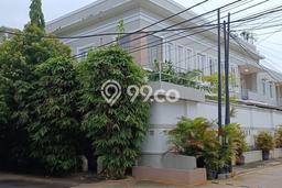 For Sale! Premium House LT 630m2 Desain Modern di Kemang For Sale! Premium House LT 630m2 Desain Modern di Kemang