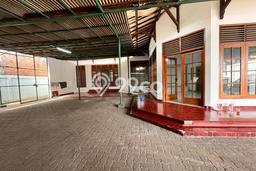 Siap Huni Hunian Elit 5 Kamar di Kebayoran Baru Dekat ke Mana Saja Siap Huni Hunian Elit 5 Kamar di Kebayoran Baru Dekat ke Mana Saja