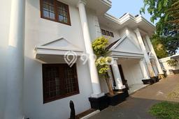 Jual Rumah Mewah Elegan Dengan View Cantik di Kemang, Jakarta Selatan Jual Rumah Mewah Elegan Dengan View Cantik di Kemang, Jakarta Selatan