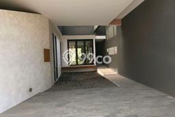 Hunian Elit LB 285m2 Siap Pakai Desain Elegan di Kemang, Jakarta Selatan Hunian Elit LB 285m2 Siap Pakai Desain Elegan di Kemang, Jakarta Selatan
