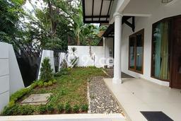 Disewakan Rumah Strategis LT 300m2 / LB 300m2 di Mega Kuningan, Jakarta Selatan Disewakan Rumah Strategis LT 300m2 / LB 300m2 di Mega Kuningan, Jakarta Selatan