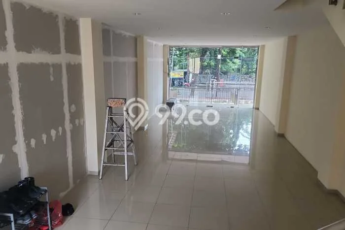 Unit Ruko Disewakan di Pondok Pinang di Area Ramai & Strategis Unit Ruko Disewakan di Pondok Pinang di Area Ramai & Strategis
