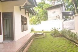Hunian Mewah Siap Huni LT 298m2 di Mampang Prapatan, Jakarta Selatan Hunian Mewah Siap Huni LT 298m2 di Mampang Prapatan, Jakarta Selatan
