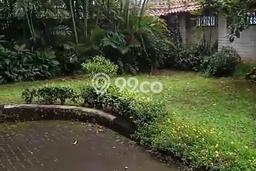 Ready to Use! Premium House LT 1160m2 Desain Modern di Pejaten Ready to Use! Premium House LT 1160m2 Desain Modern di Pejaten