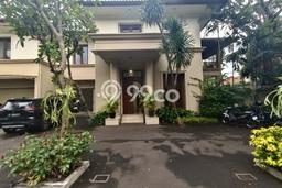 Hunian Minimalis dengan LT 710m2 & LB 500m2 Disewakan di Kemang Hunian Minimalis dengan LT 710m2 & LB 500m2 Disewakan di Kemang