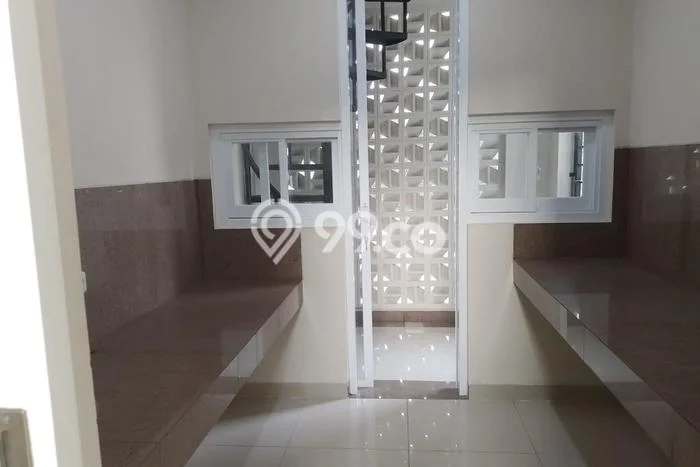 Jual Rumah Luas Elegan Dengan View Cantik di Lenteng Agung, Jakarta Selatan Jual Rumah Luas Elegan Dengan View Cantik di Lenteng Agung, Jakarta Selatan