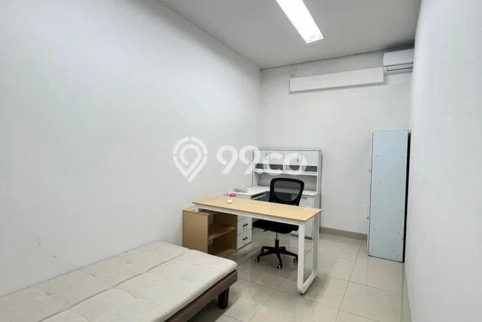 Kantor Komersial Disewakan di Kelapa Gading Jakarta Utara Luas 11m2 Kantor Komersial Disewakan di Kelapa Gading Jakarta Utara Luas 11m2