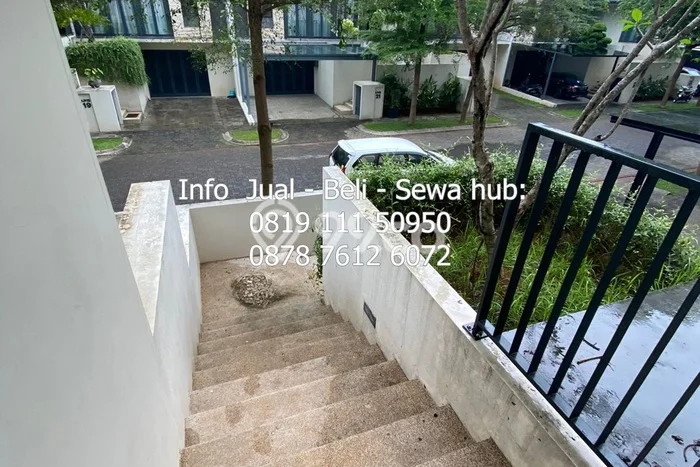 Disewakan! Rumah 5 Kamar Tidur &
5 Kamar Mandi di BSD, Tangerang Disewakan! Rumah 5 Kamar Tidur &
5 Kamar Mandi di BSD, Tangerang