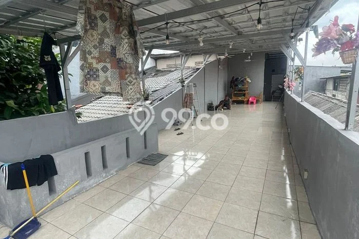 Rumah Strategis Modern Lb 80m2 di Matraman, Jakarta Timur Rumah Strategis Modern Lb 80m2 di Matraman, Jakarta Timur