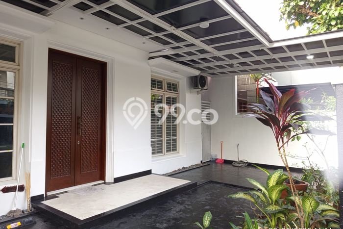 Rumah Luxury Modern Siap Huni di Pondok Indah Jakarta Selatan Rumah Luxury Modern Siap Huni di Pondok Indah Jakarta Selatan