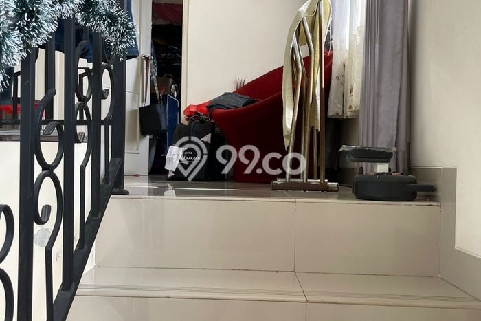Rumah Luas Asri 3 KT Siap Pakai di Cikarang Bekasi Rumah Luas Asri 3 KT Siap Pakai di Cikarang Bekasi