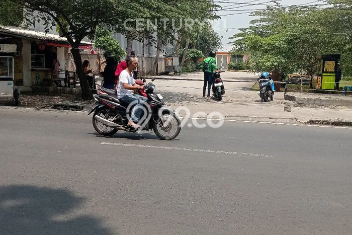 Tanah Dijual Lokasi Karawang Barat, Karawang dengan Luas Tanah 41000m2 dan Status SHM Tanah Dijual Lokasi Karawang Barat, Karawang dengan Luas Tanah 41000m2 dan Status SHM