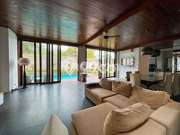 Dijual Vila di Denpasar Selatan, Dimensi 420m2m², Lingkungan nyaman untuk keluarga Dijual Vila di Denpasar Selatan, Dimensi 420m2m², Lingkungan nyaman untuk keluarga