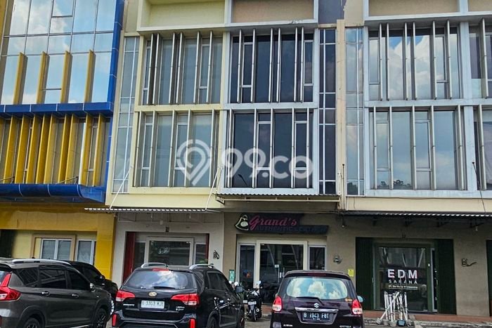 Ruko Premium Kawasan , Luas 225m2m², Area Bisnis Ruko Premium Kawasan , Luas 225m2m², Area Bisnis