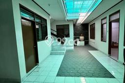 Dijual Rumah 4 Kamar Lokasi Ideal Nyaman dan Strategis di Astanaanyar Dijual Rumah 4 Kamar Lokasi Ideal Nyaman dan Strategis di Astanaanyar