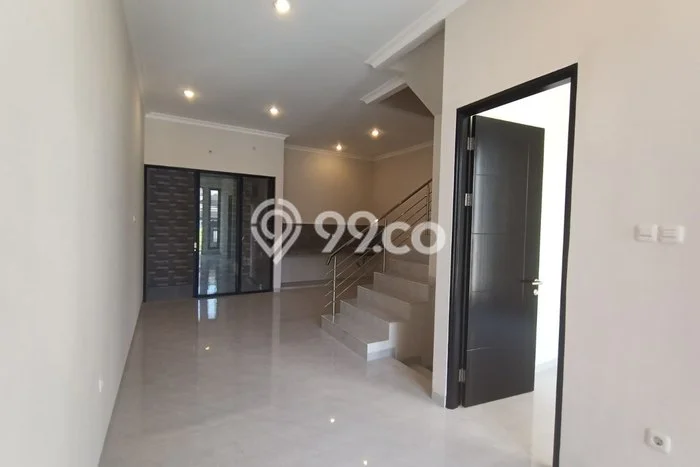 Dijual Hunian Rumah Terawat 3 Kamar di Semolowaru, Surabaya Dijual Hunian Rumah Terawat 3 Kamar di Semolowaru, Surabaya