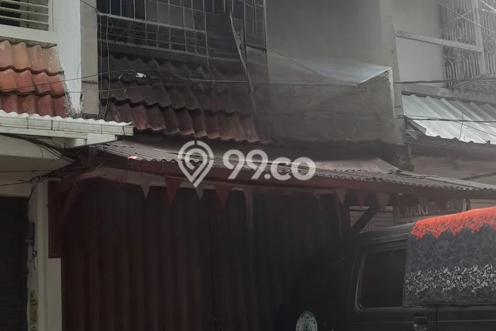 Ruko Dijual di Cakung Jakarta Timur dengan Luas Bangunan 80m2 Ruko Dijual di Cakung Jakarta Timur dengan Luas Bangunan 80m2