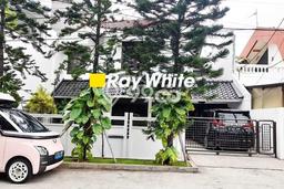 Hunian Mewah Dijual LT 224m2 di Kebon Jeruk, Jakarta Barat Hunian Mewah Dijual LT 224m2 di Kebon Jeruk, Jakarta Barat