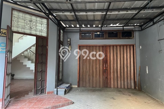 Rumah Elit Modern Siap Huni di Bintaro Tangerang Selatan Rumah Elit Modern Siap Huni di Bintaro Tangerang Selatan
