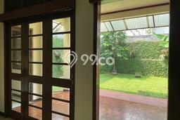 Ready to Use! Luxury House LT 300m2 Desain Elegan di Veteran Ready to Use! Luxury House LT 300m2 Desain Elegan di Veteran