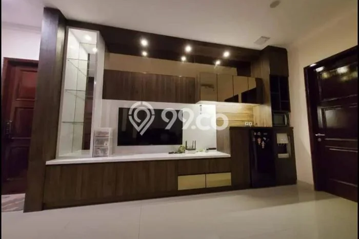 Rumah Mewah LB 400m2 Siap Pakai Desain Elegan di Duta Garden, Jakarta Barat Rumah Mewah LB 400m2 Siap Pakai Desain Elegan di Duta Garden, Jakarta Barat