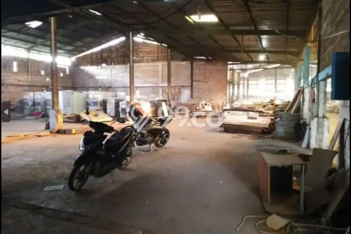 Gudang Bagus Dijual LB 2600m2 Lokasi Strategis Tangerang Area Cocok untuk Berbisnis Gudang Bagus Dijual LB 2600m2 Lokasi Strategis Tangerang Area Cocok untuk Berbisnis
